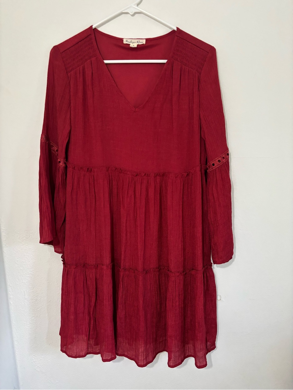 Women’s Long-Sleeve Tiered V-Neck Dress in Deep Red
